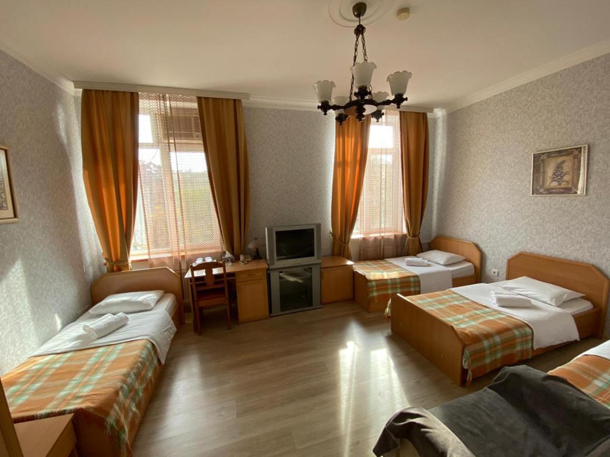 Old Yard Hotel Baky Esterno foto